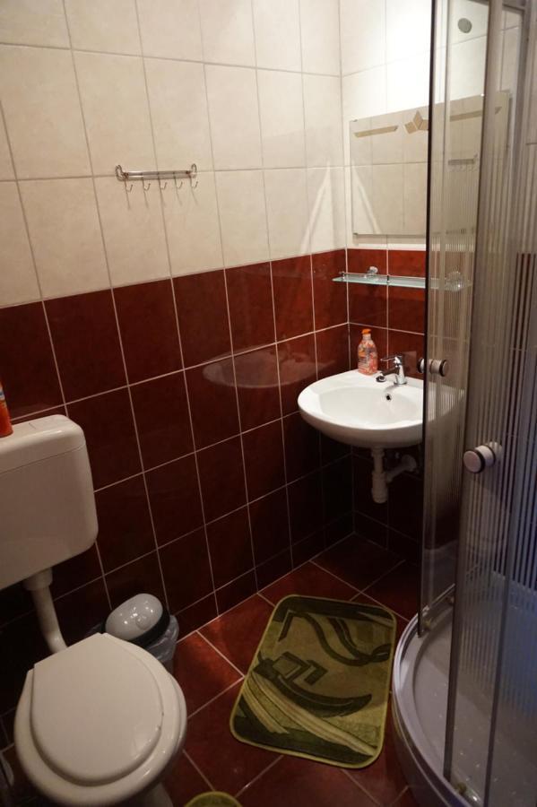 Vadrozsa Vendeghaz-Apartman Demjén Exterior foto