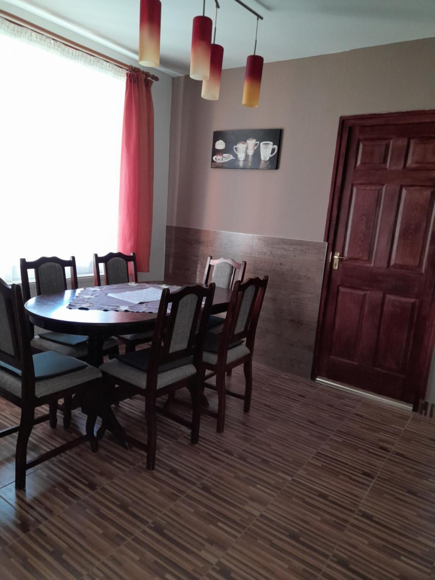 Vadrozsa Vendeghaz-Apartman Demjén Exterior foto